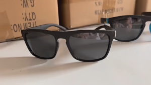 แว่นกันแดด กันUV400 โพลาไรซ์สำหรับกิจกรรมกลางแจ้ง แว่นตากันแดด แบบคลาสสิกที่ดีที่สุดสำหรับใส่ขับรถ ตกปลา เดินป่า ตั้งแคมป์ ขี่จักรยาน ป้องกันรังสียูวี แว่นตากันแดด Sunglasses