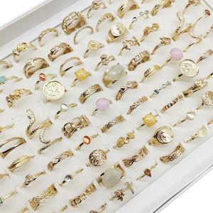 50pcs/Lot New Mix Style Alloy Finger Rings for Women Candy Color Round Crystal Thin Joint Rings Party Bar Cute Jewelry Girls