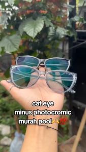 Kacamata Mata Kucing Wanita Retro Keren Bingkai Transpran Lensa Photocromic Cocok Untuk Segala Acara