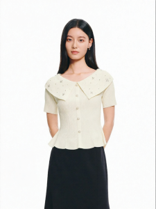 Koradior | French Chic Pearl Button Double-use Neckline Waist-accentuating Knitted Sweater