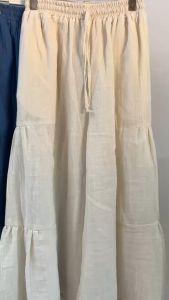 กางเกงสาลู กางเกงผ้าสาลู กางเกงกระโปรง ผ้าสาลูทอสองชั้น มีกระเป๋าซ้ายขวา เอวยืดรอบตัวพร้อมสายปรับได้