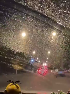 [CS]พร้อมส่ง🚗น้ำยาล้างฟิล์มกระจกรถยนต์150ML ใส่ลงไปในเครื่องล้างแก้ว กำจัดน้ำมันได้ง่าย ขจัดสิ่งสกปรก สลายน้ำมัน แก้วสะอาดและโปร่งใส