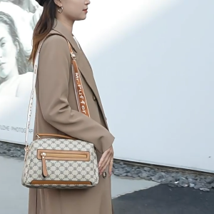 1779 ( READY STOCK ) PU SLING BAG EU FASHION HOUSE