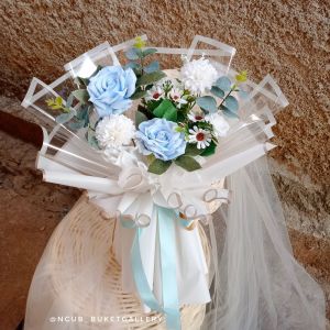 Buket bunga artifisial/bunga palsu/bucket/bunga/bunga wisuda/