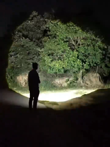 lampu suluh terang jarak jauh LED Mini Torch Light super bright with Powerbank Rechargeable Flashlight Super Bright 3000lm   torch light rechargeable Super Bright Camping Light 手电筒 torchlight  tactical flashlight zoom LED (with 18650 Battery)