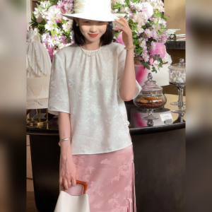 YUFUQING | New Chinese Style Round Neck Short Sleeve T-Shirt Womens Loose Slimming High Waist Commute Style Summer Top Floral Embroidery