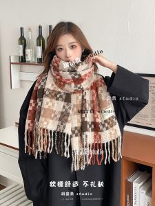 Womens Scarf Winter 2024 New Arrival K-style Atmosphere Fancy Plaid Tassel Shawl Couple Warm Student Scarf