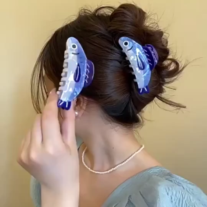 2025 Summer Cute Sardines Shark Clip Womens Niche High-end Acrylic Hair Clip