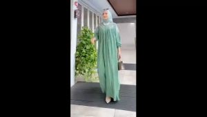 Baju Gamis Wanita Terbaru Aurora Maxi Bahan Crinkle Airflow Aplikasi Bordir Busui Friendly Dress Kondangan Muslimah Viral Outfit Remaja Kekinian Termurah