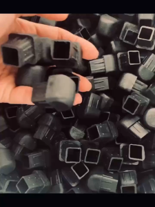 ยางรองขา พลาสติก สีเหลี่ยม หัวโค้ง พลาสติกรองขา หัวมน ยางรองขา ยางรองเหล็ก พลาสติก อุดขา โต๊ะ