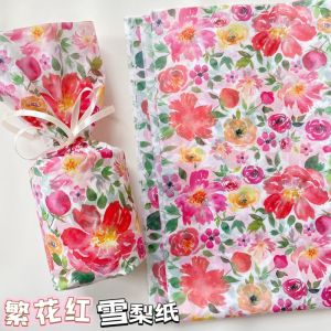 กระดาษบรรจุภัณฑ์สีแดงดอกไม้สด กระดาษบางสำหรับบรรจุกล่องของขวัญ เอกลักษณ์ทางวัฒนธรรม กระดาษห่อหุ้มหิน เหมาะสำหรับธุรกิจ