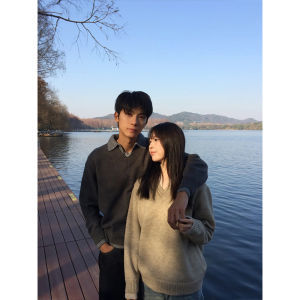 V-neck Two-layered Sweater for Couples