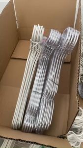 Thùng 30 móc nhôm treo quần áo gia đình