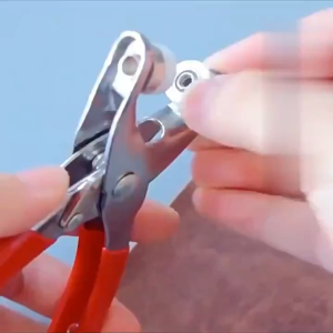 Satu Keluarga Set Tang Kancing Snap Serbaguna C1036 Tang Pelubang Penjepit Kancing Jepret