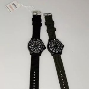 ⌚ADDIESDIVE นาฬิกาควอตซ์ผู้ชายนาฬิกาข้อมือสายเหล็กสีเงินนาฬิกาวินเทจกันน้ำ50เมตรนาฬิกาเรืองแสง Relogio คุณภาพสูง 【Hot selling】