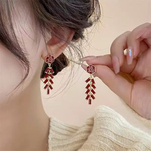 New Year Celebration Red Fortune Firecracker Earrings Luxury No Piercing Clip-On Womens Fashion Jewelry Autumn Winter