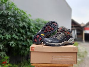 SEPATU GUNUNG THE NORTH FACE / SEPATU OUTDOOR / SEPATU PRIA GUNUNG / SEPATU HIKING -black gray biru army