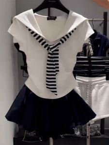 เสื้อยืดแขนสั้นลายทางสไตล์อเมริกันฤดูร้อน ปกคอสีน้ำเงิน ผ้าโพลีเอสเตอร์ ทรงหลวม แขนสั้น ปกโปโล ผ้าโพลีเอสเตอร์ แขนสั้น