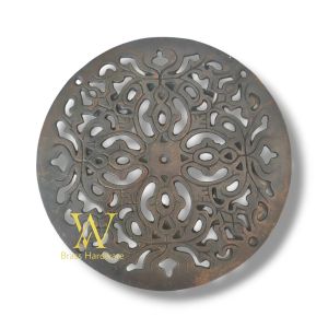 Ornamen Bulat Ukir Kuningan Antik Plat Dekorasi 1 Pcs