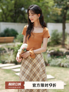 ชุดสองชิ้นลายสก็อตสไตล์ย้อนยุคสำหรับผู้หญิงในช่วงฤดูร้อน คอกลมแขนสั้น กระโปรงสั้นทรงเอ ชุดแฟชั่นสไตล์วินเทจ