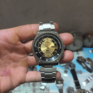 Đồng hồ O.rient Sk vàng cát đời 1990 zin cổ xưa 4 đính 3 núm