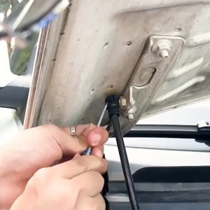 2pcs Ailgate Hydraulic Support Rod For Suzuki Ertiga 2012-2018 Back Door Stay Rod