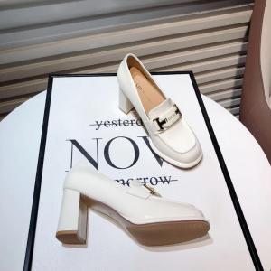 Black Leather High Heels Womens Spring Thick Heel Square Head British Style Waterproof Platform Professional Small Leather Shoes