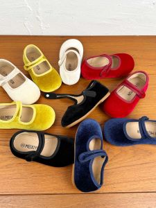 Red Velvet Mary Jane Shoes for Girls Soft Bottom Princess Style Slip-On Childrens Shoes with Magic Tape Spring Autumn Fashion
