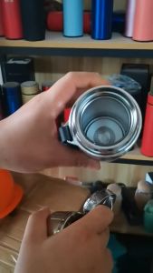Bình nước giữ nhiệt cao cấp Botlle Sport 1000ML Bình giữ nhiệt Inox 304 Kèm khay lọc trà và dây đeo Thời gian giữ nóng lạnh 10-12 tiếng