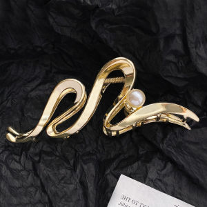 Large Size Metal Pearl Wave Hair Clips Womens Shark Clamp Back of Head Hair Accessories Original Design Fashionable Hair Grips