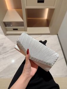 Clutch ví dài nữ cầm tay dự tiệc party sang chảnh lấp lánh C4V17