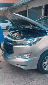 โช๊คฝากระโปรงหน้า Toyota Innova ปี 2015-20122 (1 คู่ ) สินค้าตรงรุ่น รับประกัน 1 ปี