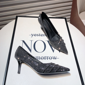 Elegant Red French Pleated Pointed Toe High Heels Wedding Shoes Womens Korean Style New Model Diamond Embellished Single Shoes