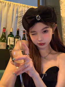 สำหรับงานกลางคืน ปมผีเสื้อ สีดำ หมวกเบเร่ต์ ผู้หญิง ฤดูใบไม้ร่วง ลำลอง หน้าหมวกจิตรกร พรางหุ่น เส้นรอบวงศีรษะเล็กแปดเหลี่ยม