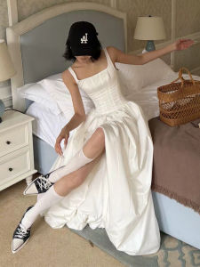 Đầm Dài Sang Trọng Corset Dây Cổ Pháp Elegance Trắng
