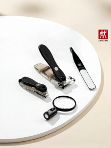 ZWILLING | Anti-Splash Home Nail Clippers with Magnifying Glass Set