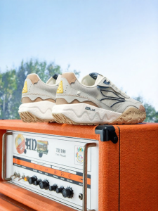 361° | Thick Sole Retro Waffle Sneaker