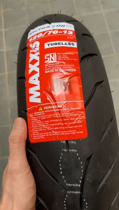 Ban Nmax Maxxis Victra 120/70-13 tubeless