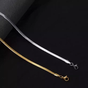 Silver Titanium Steel Non-fading Snake Bone Chain Necklace Fashionable Minimalist Unique Lobe Chain Jewelry for Couples