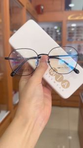 Gọng kính titan MIA EYEWEAR G75 đa giác sản xuất bằng chất liệu titan siêu nhẹ cao cấp