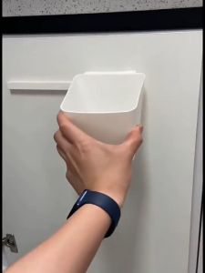 Tempat Rak Penyimpanan Tempel Multifungsi Rel Sliding Storage Box Untuk Pintu Lemari Es / Kabinet