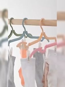 LOJ Foldable Portable Clothes Hanger Folding Plastic Hangers Non-slip Racks Wardrobe Penyangkut Kain Lipat可折叠便捷式晾衣架