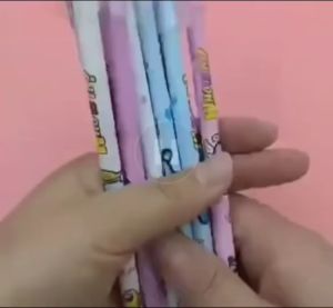 (READY STOCK) Pikachu 0.5mm Black Erasable Gel Pen Stationary Kid Birthday Present Gift皮卡丘黑色中性笔0.5毫米文具gel pen