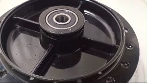 Tromol Roda Belakang Revo 110 ABS Revo fit Blade Hitam AHM (KWB) 42601-KWW-921