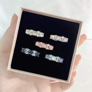 SO SEOUL Graceful Straight Bow Austrian Crystal Mini Baby Brooch Keronsang Pin Hijab