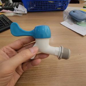 Kran Engkol Jempol PVC Keran Air Taman Tembok Warna Drat 1/2 Inch Plus Sambungan Drat 3/4"