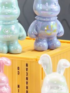 Punk Rabbit Blind box Toys Figure model Resin Crafts - Perhiasan mainan kotak buta Kelinci Punk 朋克兔盲盒