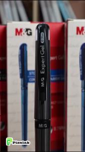 M&G Expert Gel Pen 0.7mm Stick Gel Pen Smooth Writing Comfortable Grip Black Blue Red (12 Pens/Box)