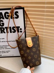 Fashionable Vertical Mini Bucket Bag Womens Crossbody Phone Case Summer 2024 Stylish Korean Version Floral Print Handbag