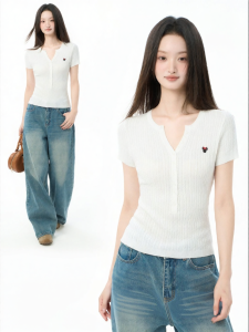 Áo Thun Knit Cổ V Tay Ngắn Trắng